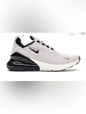 Nike Air Max 270
Vast Grey Black (Women's) size 9